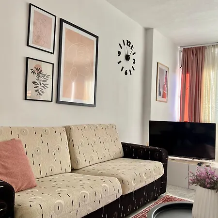 In Sunny Located In Center 02 * Τίρανα